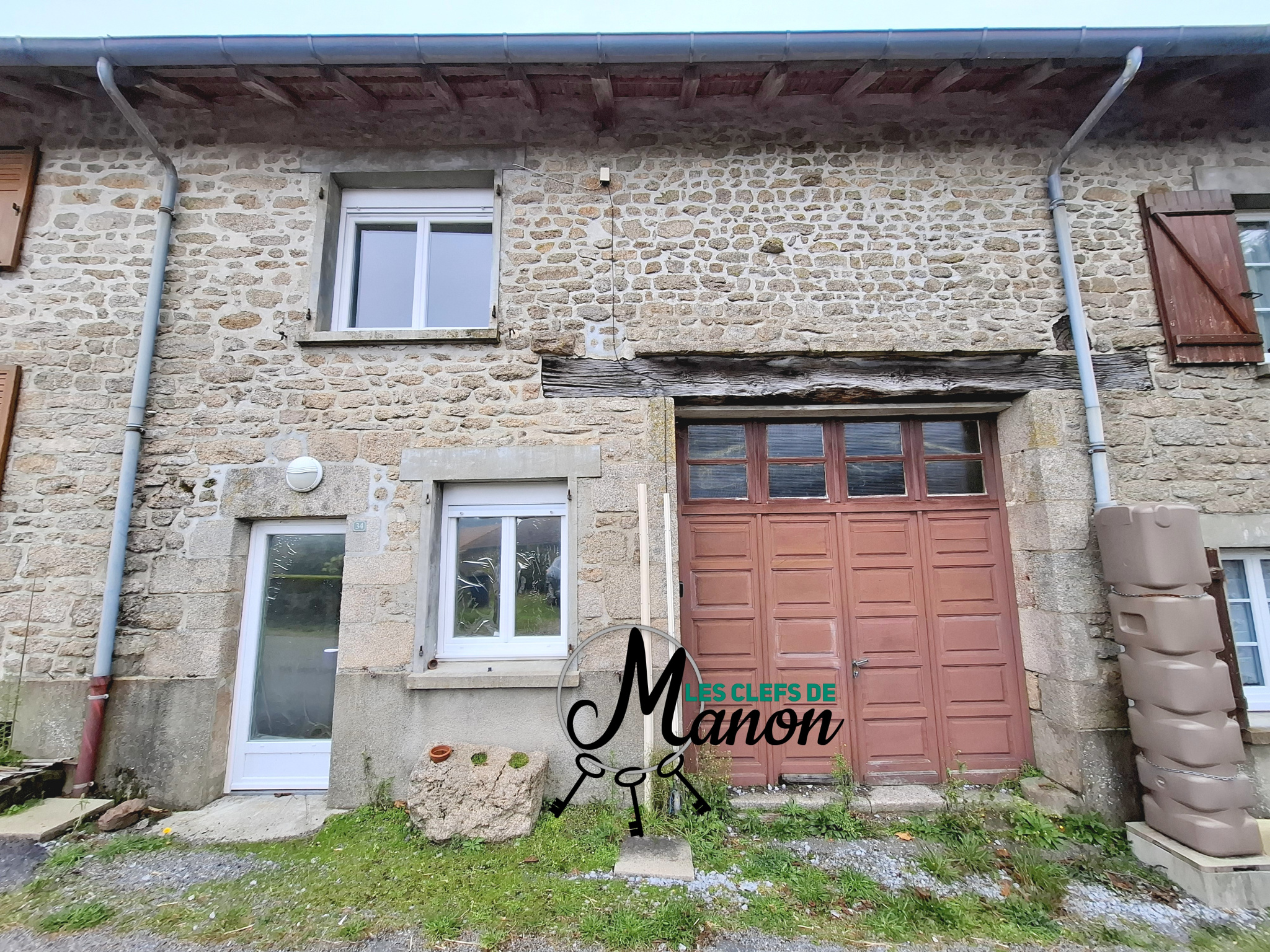 Maison 2 chambres + 1 bureau  SAINT LEGER LA MONTAGNE