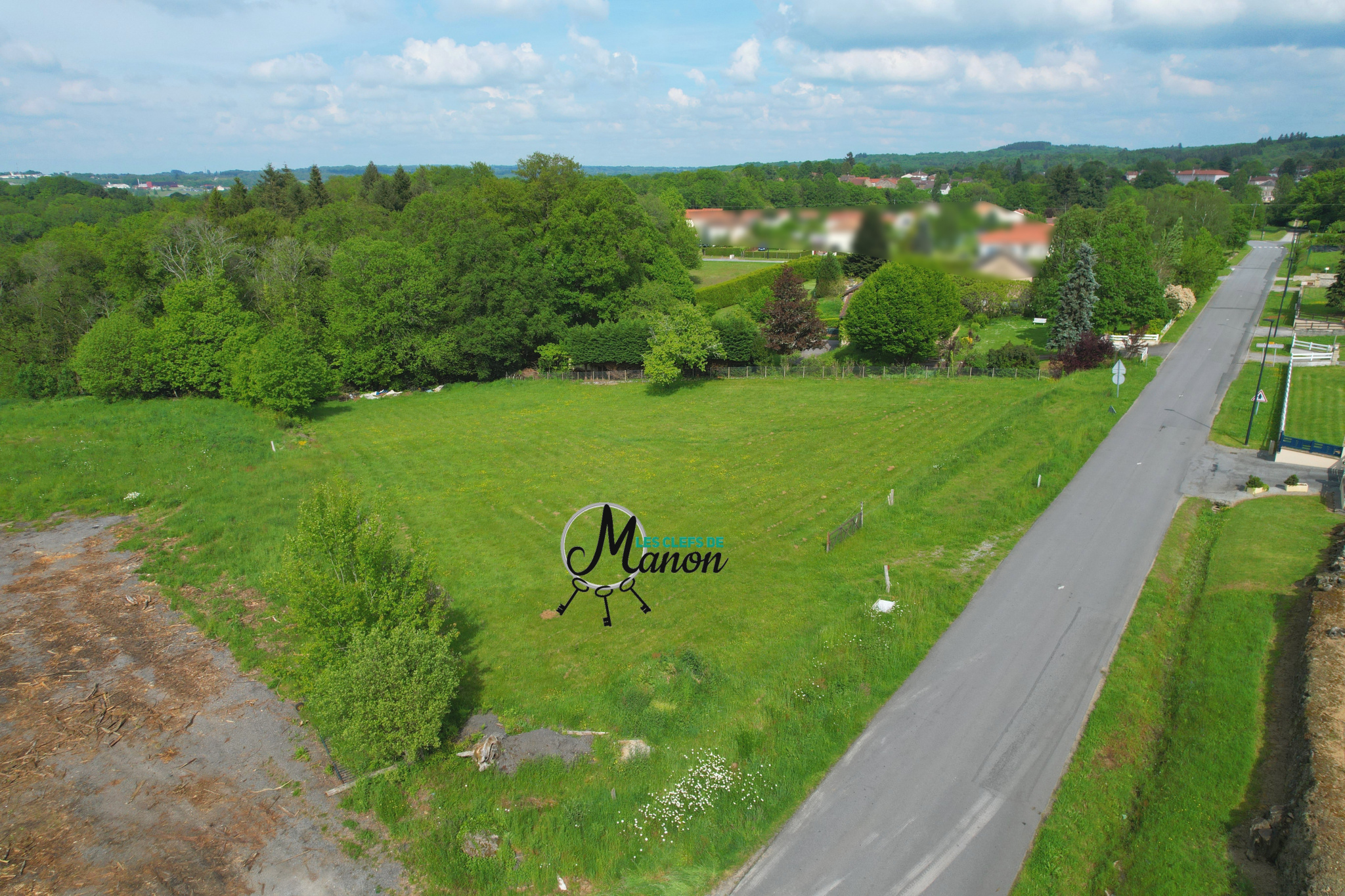 3619 M2 TERRAIN CONSTRUCTIBLE BESSINES SUR GARTEMPE 87250