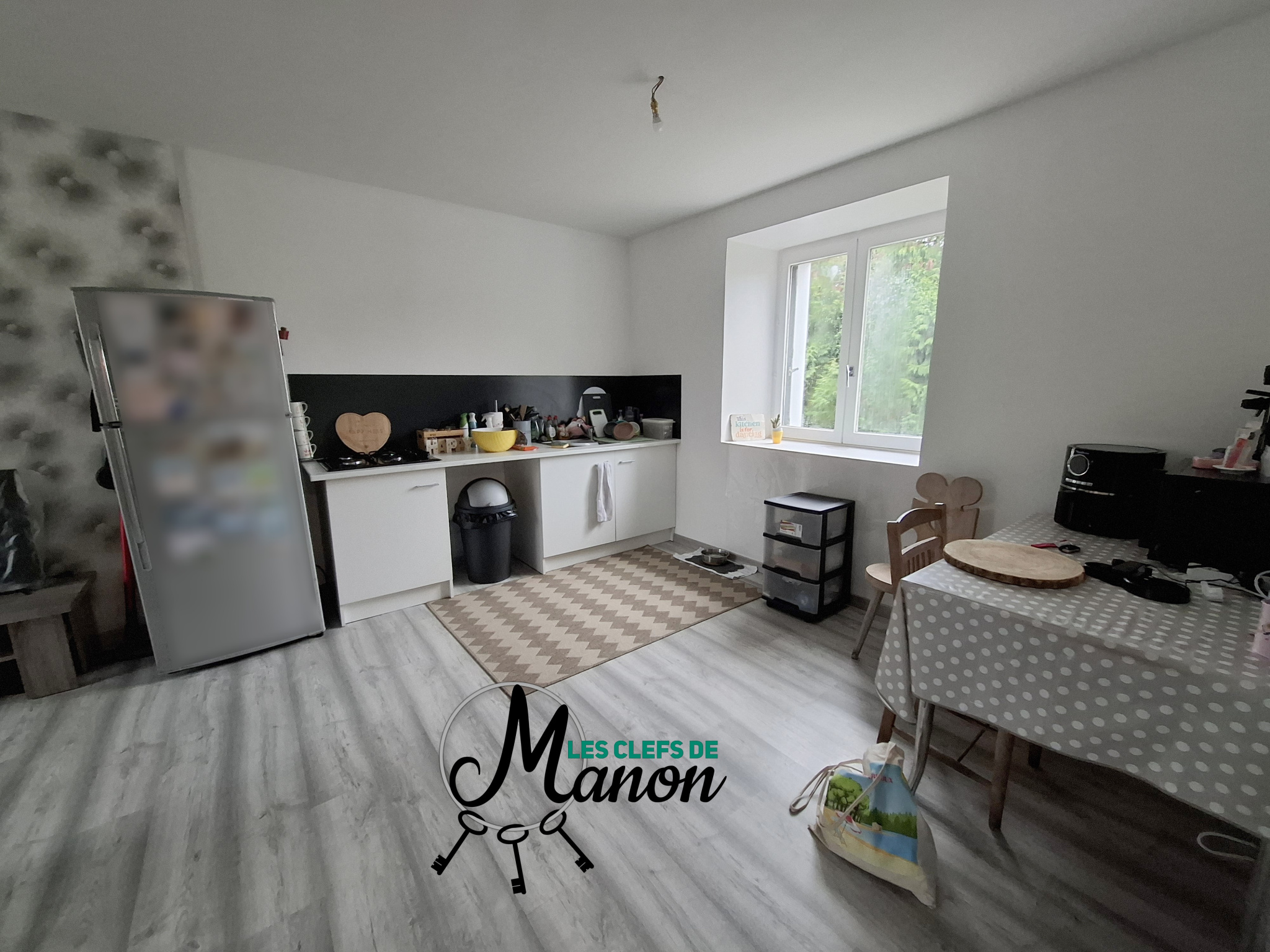 EN EXCLUSIVITÉ Immeuble pour investissement à BESSINES SUR G
