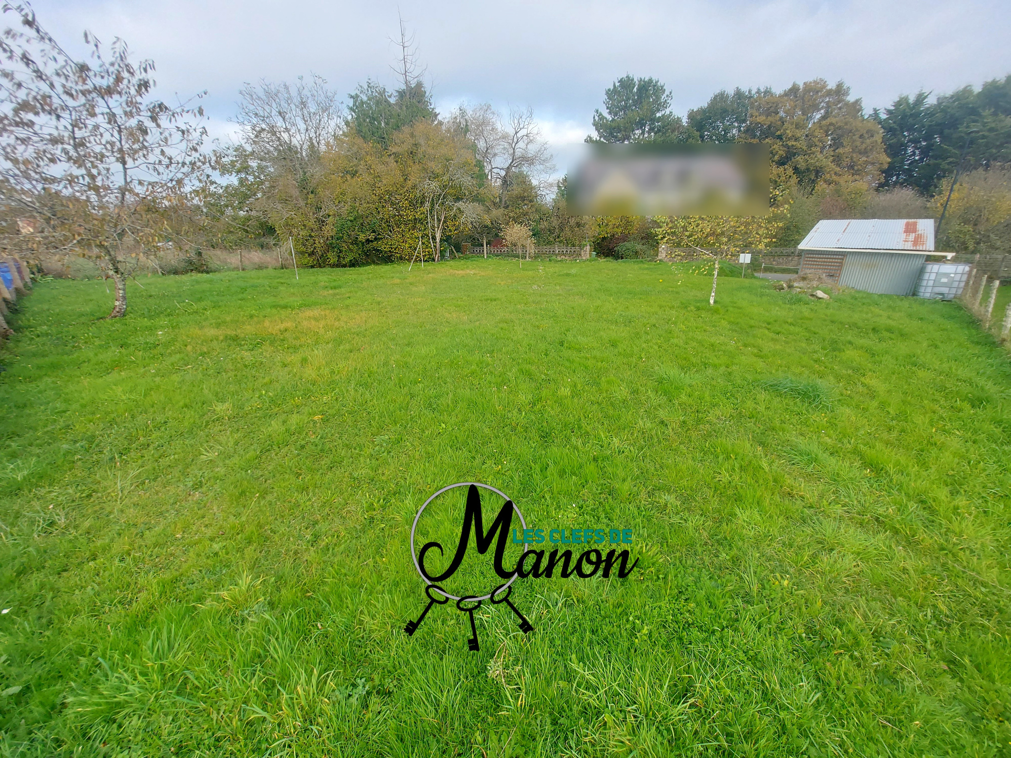 EXCLUSIVE!! Building land in BESSINES SUR GARTEMPE