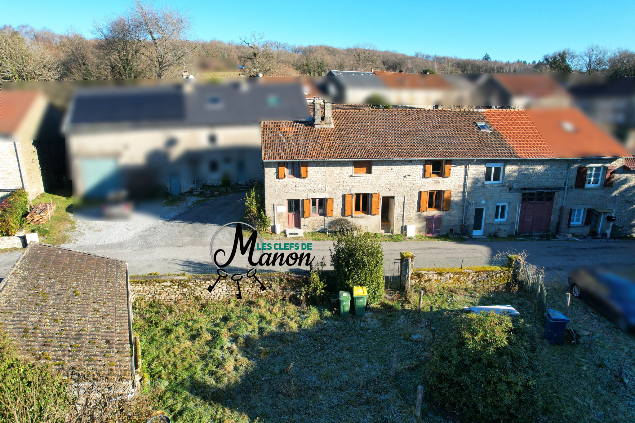 EN EXCLUSIVITE ENSEMBLE IMMOBILIER À RÉNOVER À SAINT LEGER L