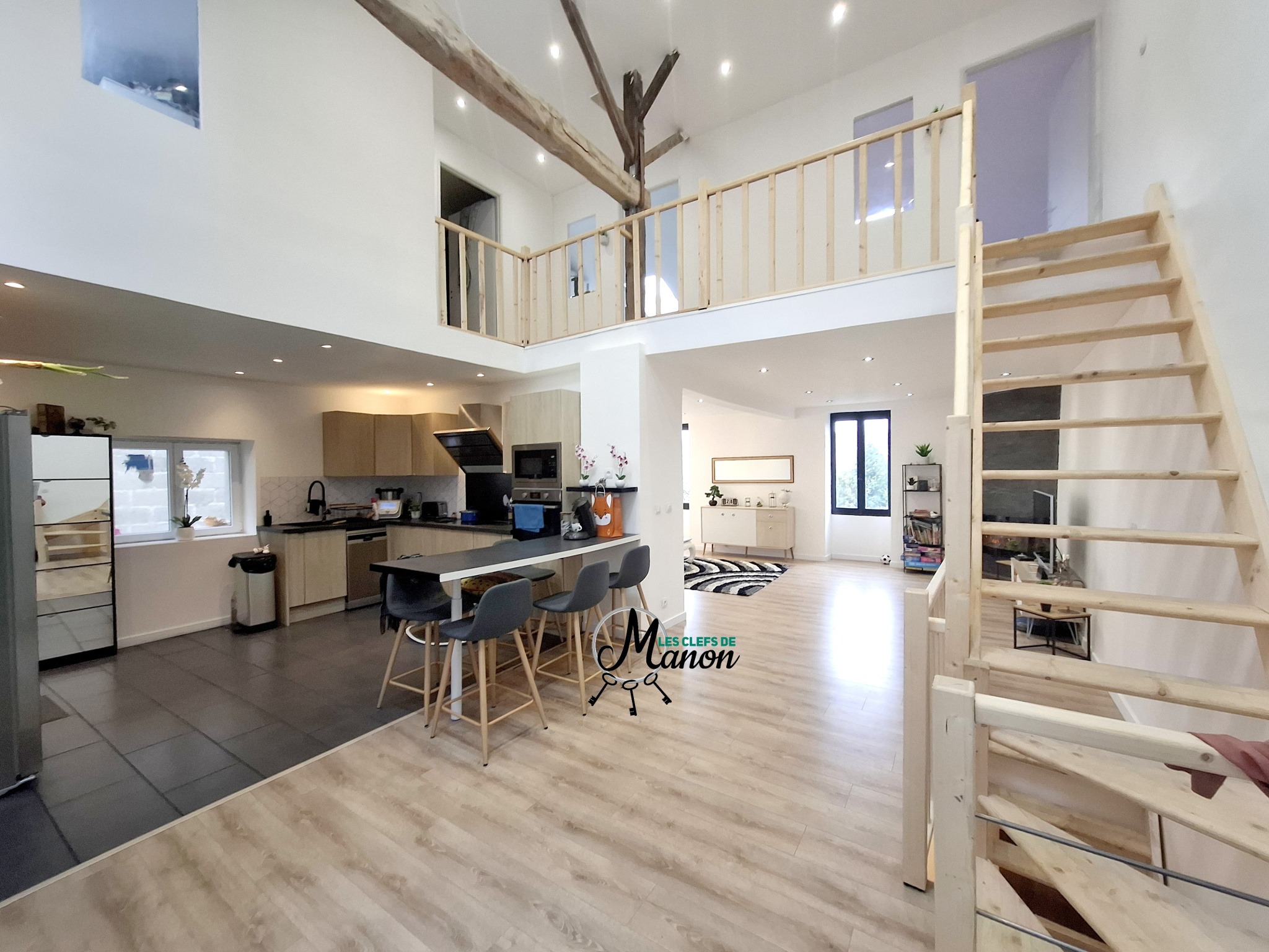 Maison atypique beaucoup de charmes 87210 LE DORAT